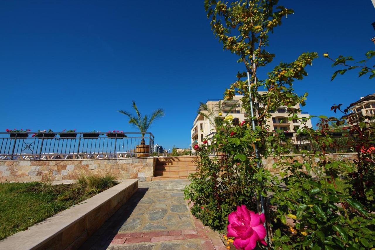 Sorrento - Menada Apartments Sveti Vlas Ngoại thất bức ảnh