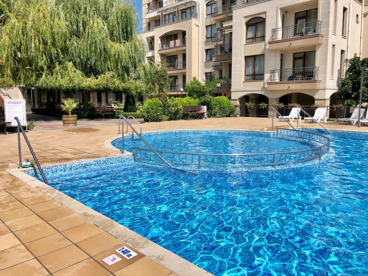 Sorrento - Menada Apartments Sveti Vlas Ngoại thất bức ảnh