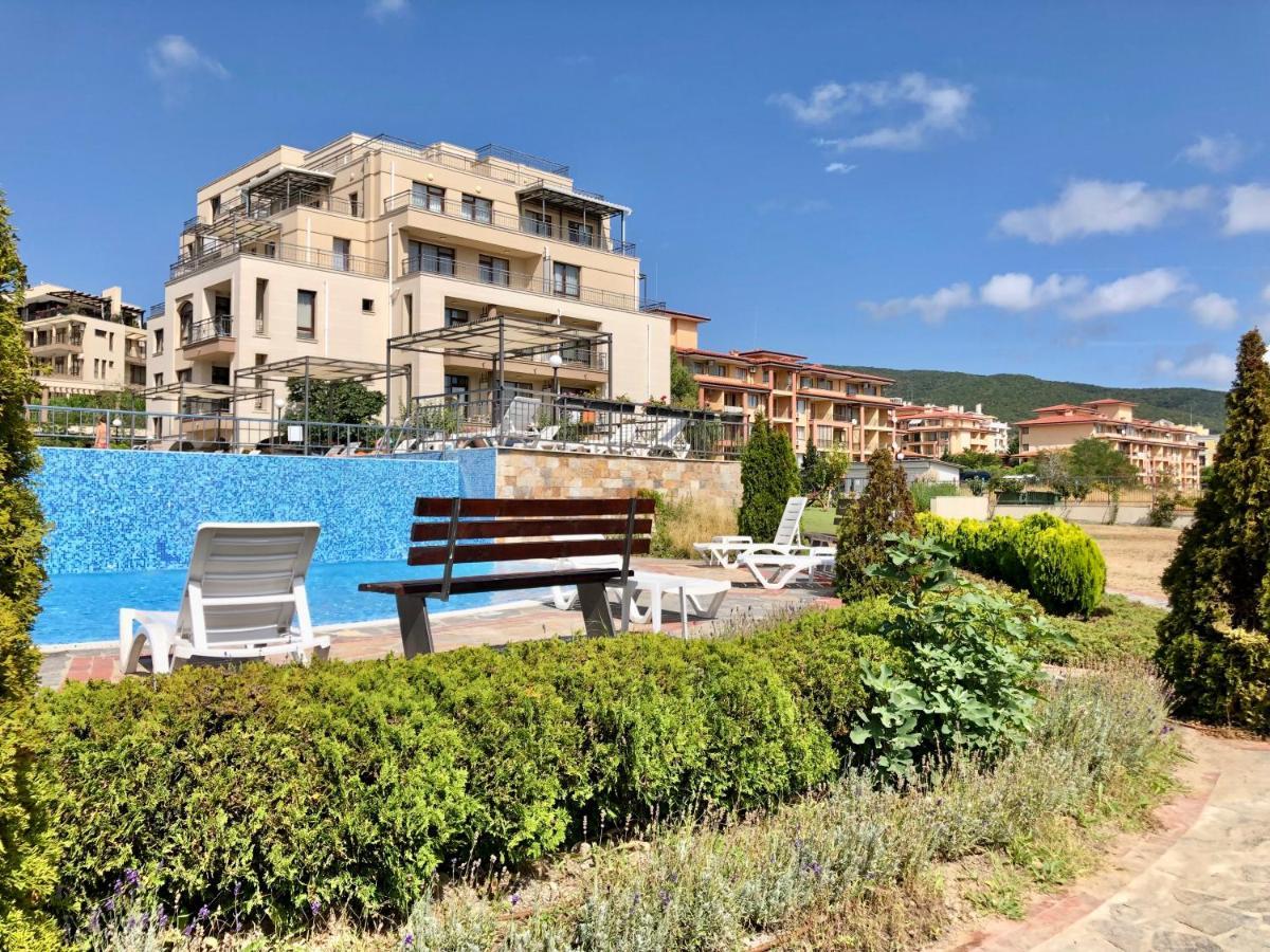 Sorrento - Menada Apartments Sveti Vlas Ngoại thất bức ảnh