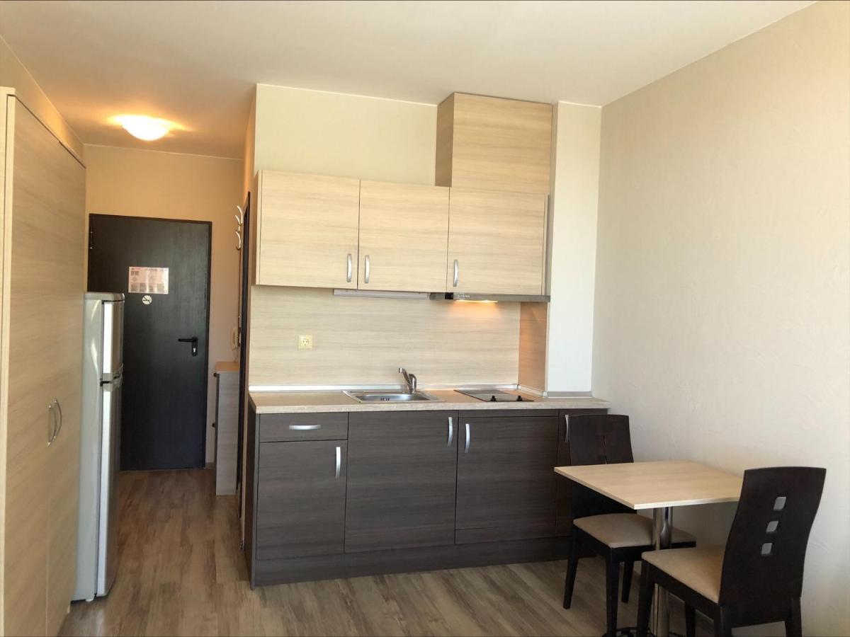 Sorrento - Menada Apartments Sveti Vlas Ngoại thất bức ảnh