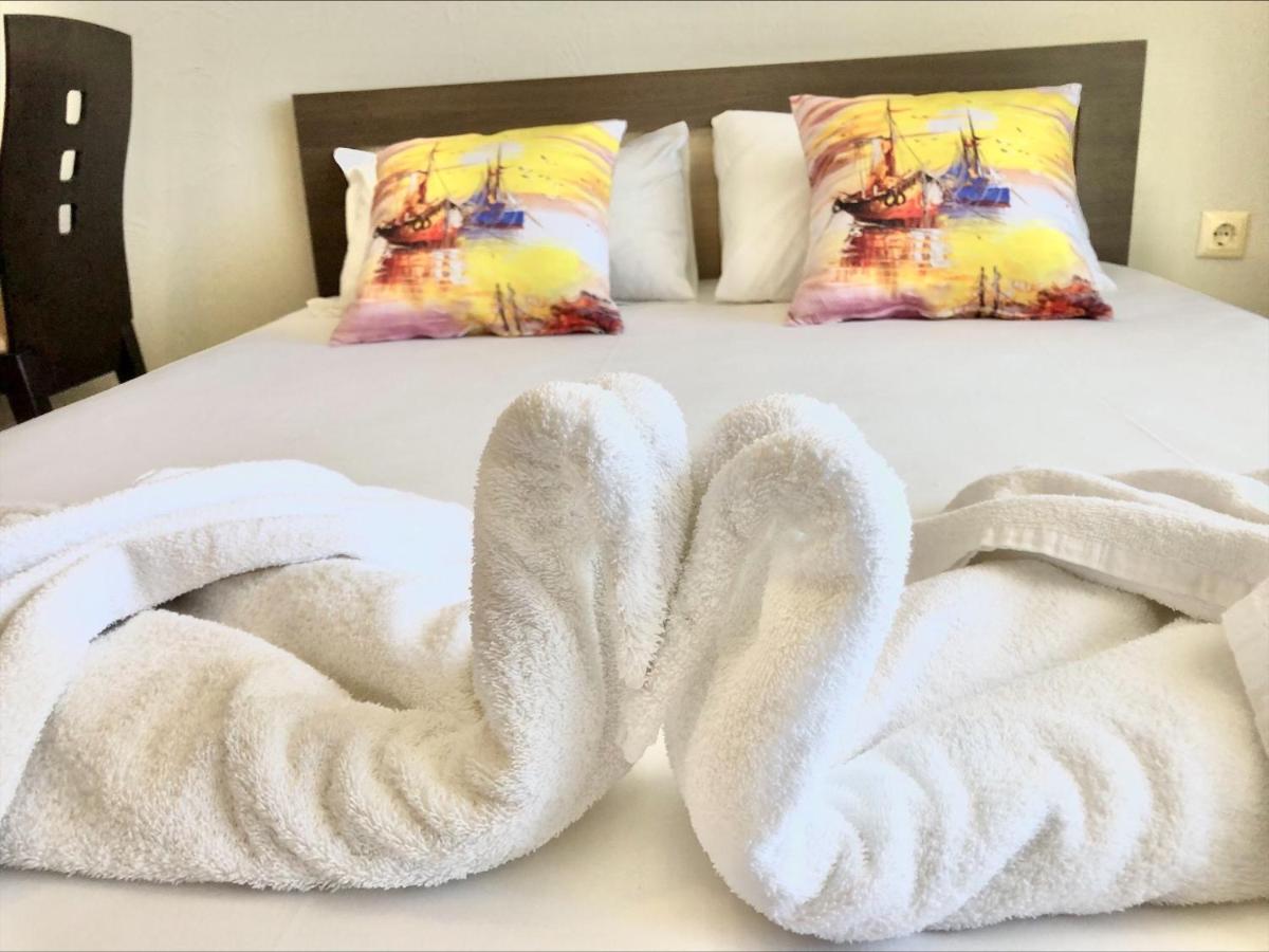 Sorrento - Menada Apartments Sveti Vlas Ngoại thất bức ảnh